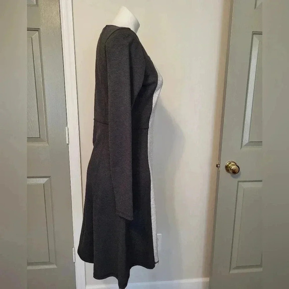 Athleta Whereupon Colorblock Fit & Flare V-Neck Zip Ponte Athleisure Dress(S) - Picture 5 of 9